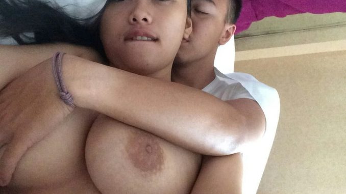 Cerita Sex Kenyot Toket Montok Ibu Tiriku Yang Kenyal